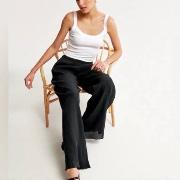 Abercrombie & Fitch Pants - Abercrombie crinkle tie waist pant medium